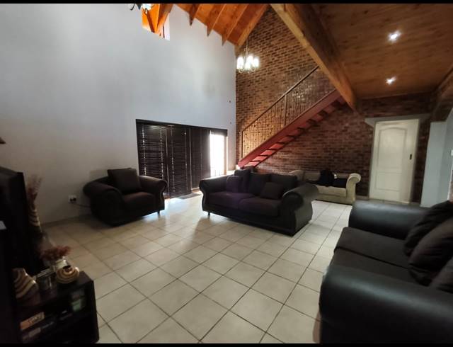 3 BEDROOM HOUSE TO LET IN UNITAS PARK